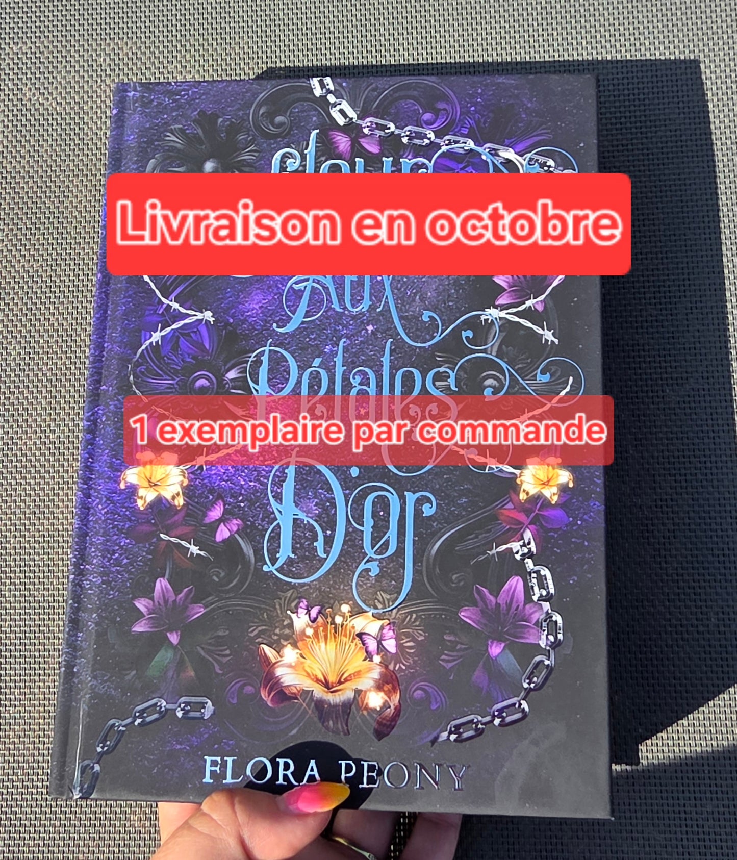 Fleur aux pétales d'or Relié